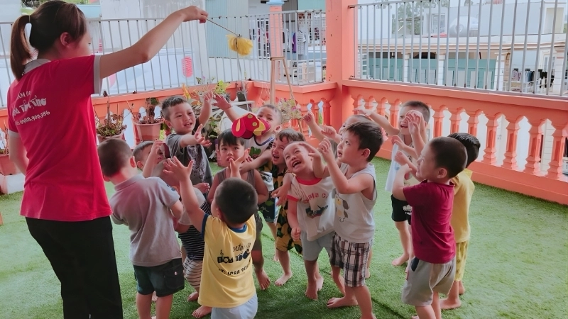 Khám phá trò chơi bắt bướm để trẻ vui học mỗi ngày