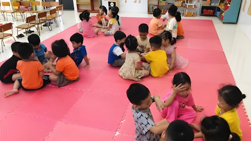 Hướng dẫn chi tiết trò chơi chi chi chành giúp trẻ rèn luyện phản xạ