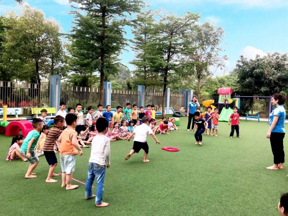 Ảnh cướp cờ bốc lửa trong một buổi team building doanh nghiệp