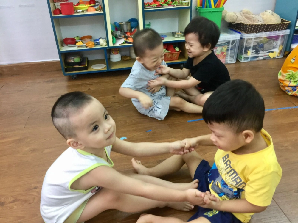 Hình ảnh thực tế trò chơi dân gian mộc mạc chân quê