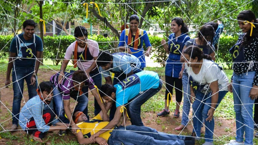 Mạng nhện độc dã ngoại mang lại cảm hứng phối đồ picnic cho những quý cô yêu thích vận động