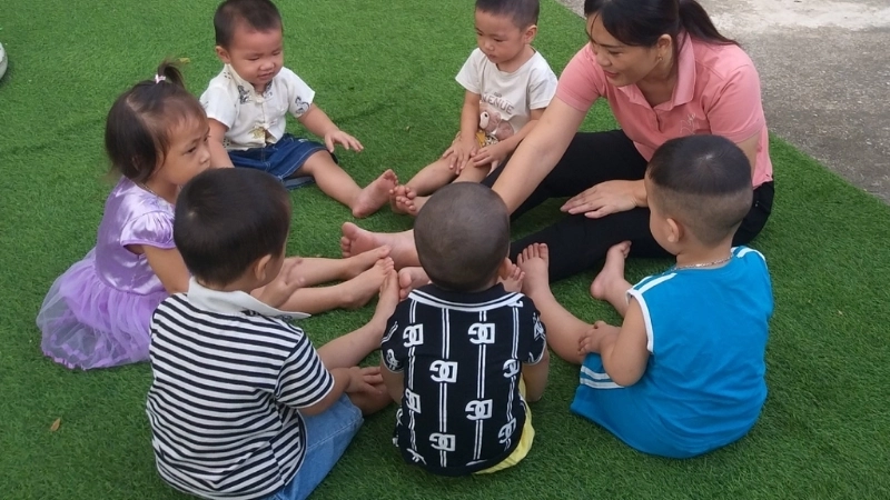 Bé học phối hợp nhóm nhờ cách chơi nu na nu nống dễ hiểu