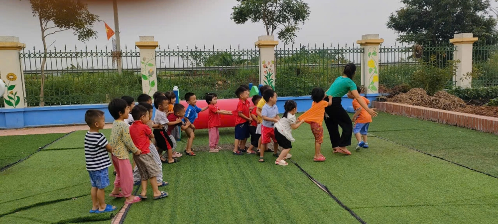 Trò rồng rắn lên mây vui nhộn cho mọi lứa tuổi