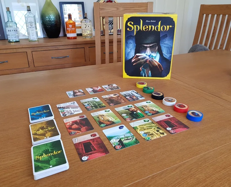 Hướng dẫn chơi Splendor qua hình ảnh