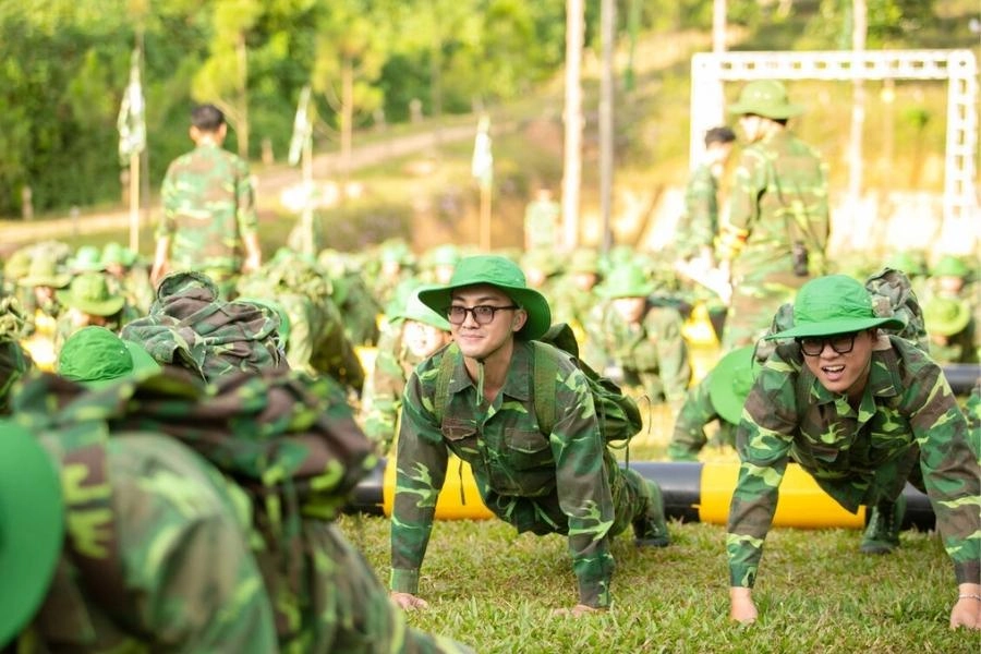 Cận cảnh trang phục team building quân đội rằn ri tạo sự chuyên nghiệp cho đội ngũ