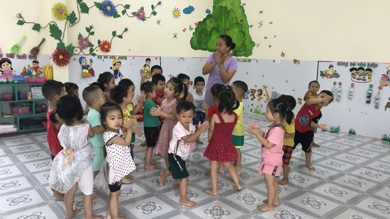 Hướng dẫn cách chơi trời nắng trời mưa chi tiết 