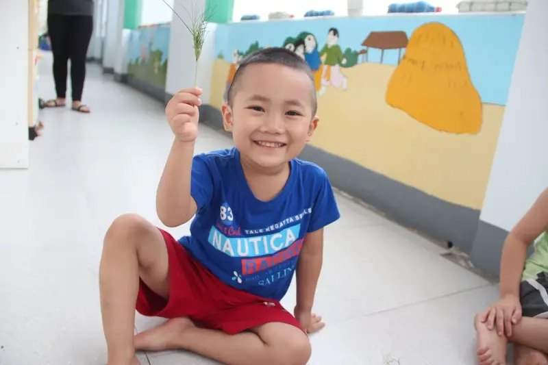 Trò chơi chọi cỏ mang tính văn hóa được lưu truyền