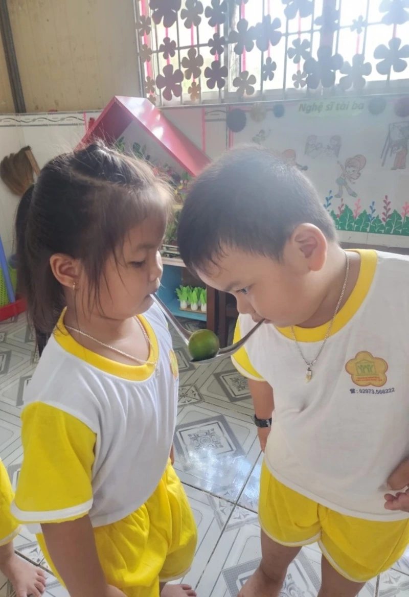 Hướng dẫn chi tiết giúp trẻ hiểu nhanh luật chơi chuyền chanh