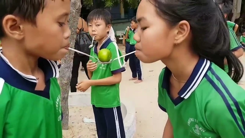 Dễ tổ chức dễ chơi với cách chơi chuyền chanh đơn giản