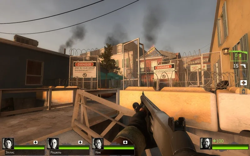 Game Left 4 Dead đối đầu thây ma