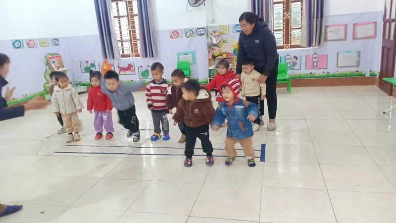 Hướng dẫn cách chơi nhảy qua suối an toàn dễ hiểu