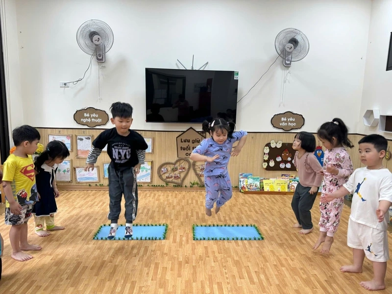 Khuyến khích trò chơi vận động nhảy qua suối mỗi ngày