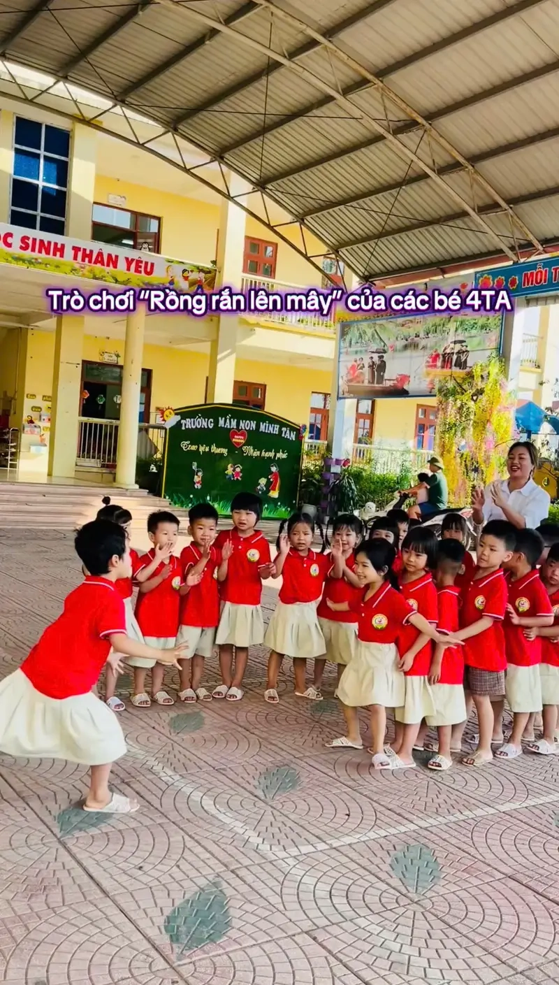 Rồng rắn biến thể trong hoạt động ngoại khóa vui